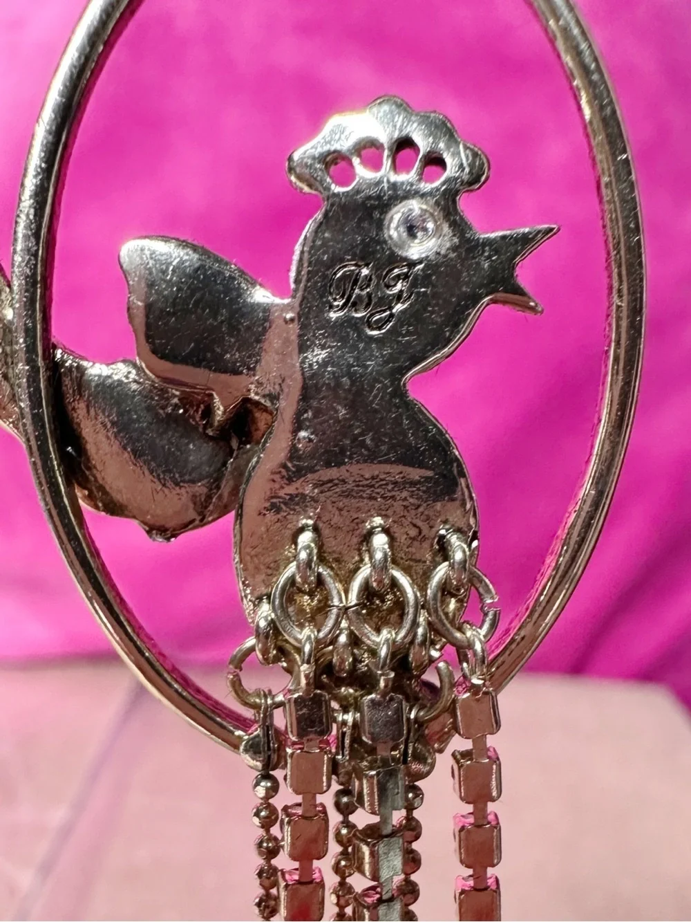 Betsey Johnson oval chain looks